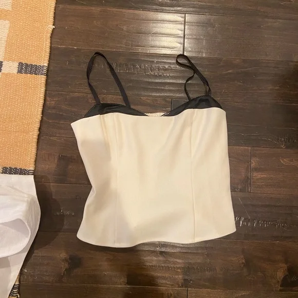 Reformation Melanie Top in Ivory size 2 - Picture 2 of 4